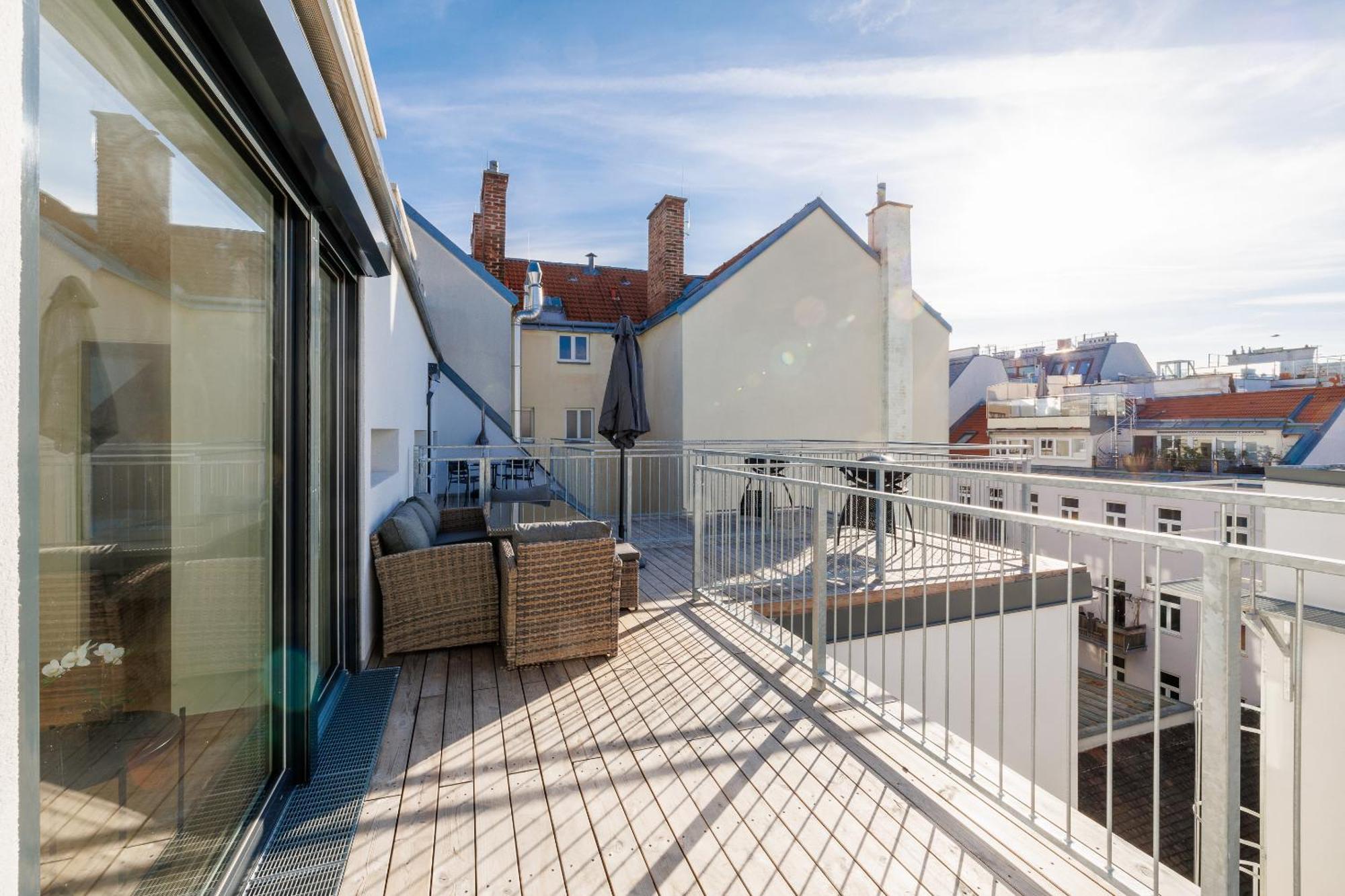 Symphony Apartments 41 - Modern Loft With Terrace And Grill In Central Location Wien Exterior foto